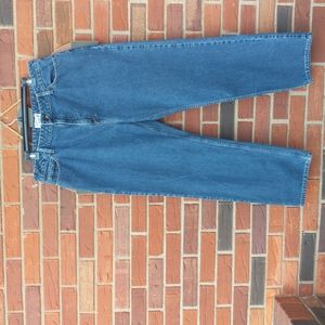 L.L. Bean women's classic/straight jeans